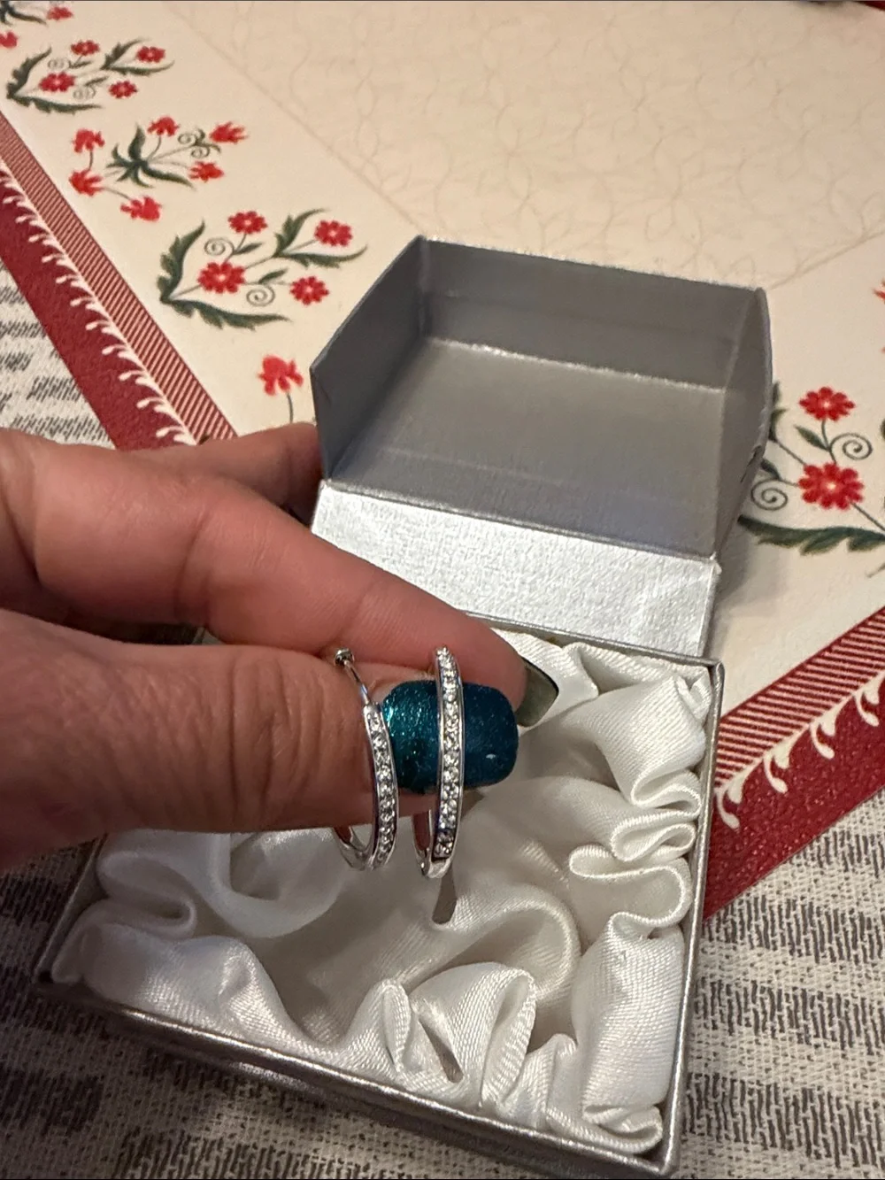 N/A elegant silver